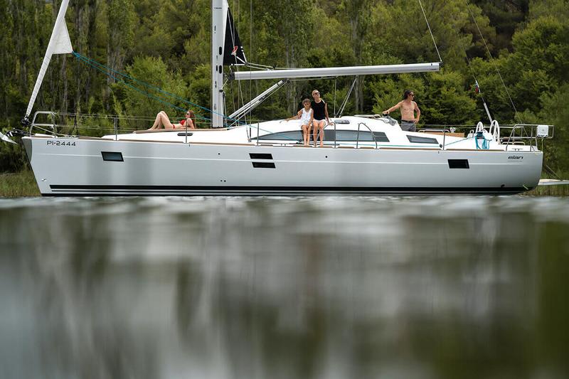 Book yachts online - sailboat - Elan 45.1 Impression - Moon Pearl - rent