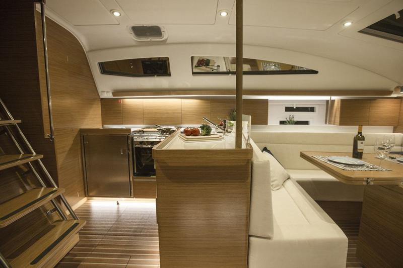 Book yachts online - sailboat - Elan 45 Impression - Indiana - rent