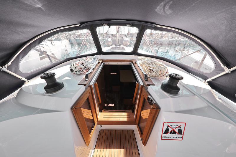 Book yachts online - sailboat - Bavaria Cruiser 41 - Hemonaty - rent