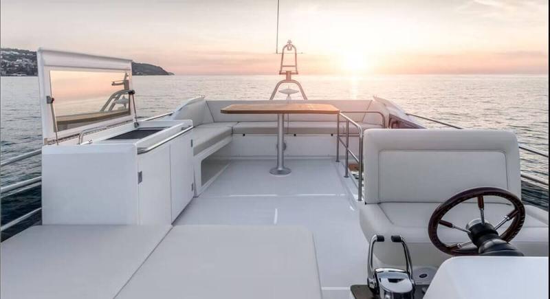 Book yachts online - motorboat - Greenline 45 Fly - Pepper - rent