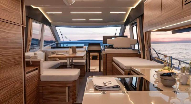 Book yachts online - motorboat - Greenline 45 Fly - Pepper - rent