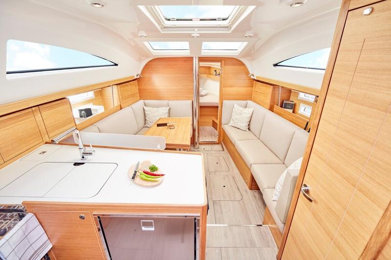 Book yachts online - sailboat - Elan Impression 40.1 - Kaya - rent