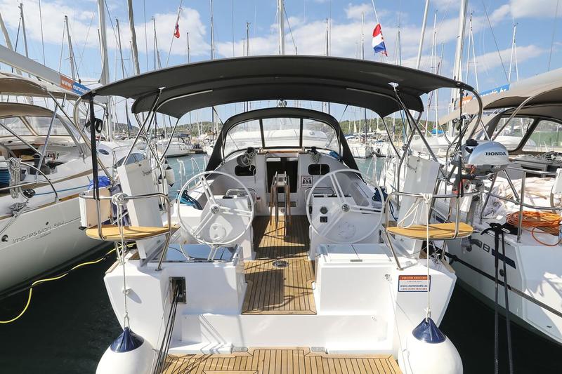 Book yachts online - sailboat - Elan Impression 40.1 - Valata - rent