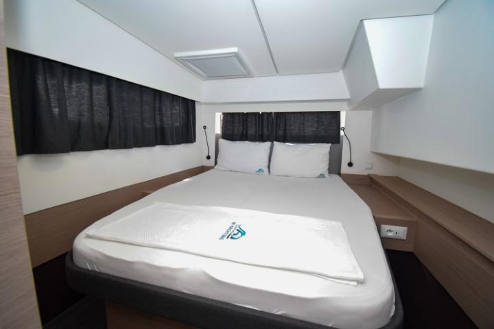 Book yachts online - catamaran - Elba 45 - MILLY 2 - rent