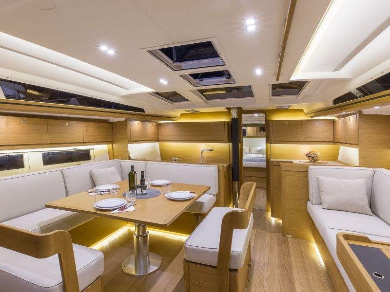 Book yachts online - sailboat - Dufour 520 Grand Large - La Esperanza - rent