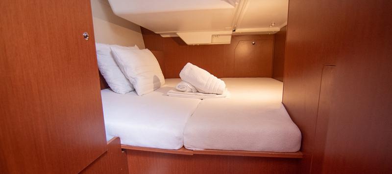 Book yachts online - sailboat - Oceanis 38.1 - MARISA - rent
