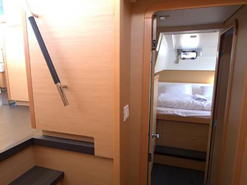 Book yachts online - catamaran - Lagoon 39 - PULPO - rent