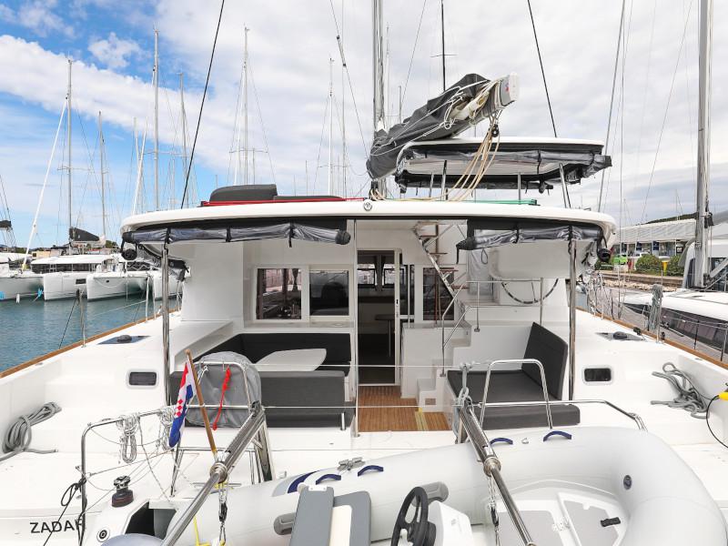 Book yachts online - catamaran - Lagoon 450 - OASIS - rent