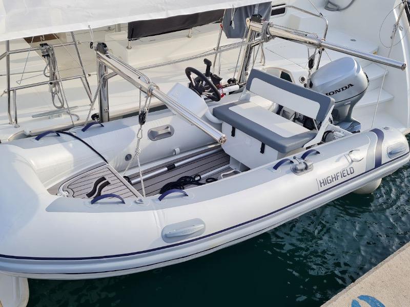 Book yachts online - catamaran - Lagoon 400 S2 LTD EDITION - SCIROCCO - rent