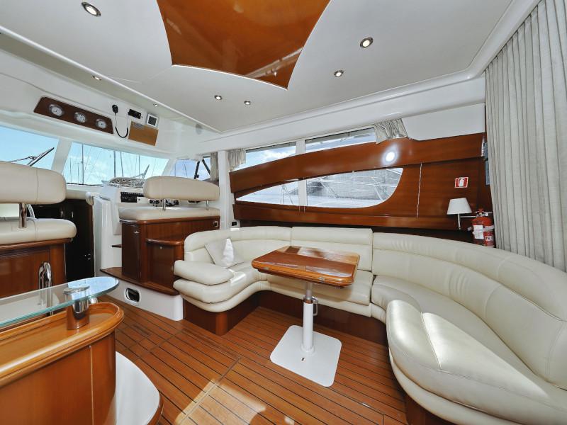 Book yachts online - motorboat - Prestige 46 Fly - ANIMA MARIS - rent
