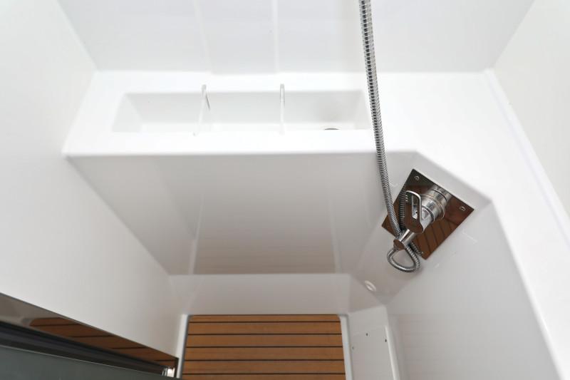Book yachts online - catamaran - Lagoon 52 - SEA DWELLER  - rent