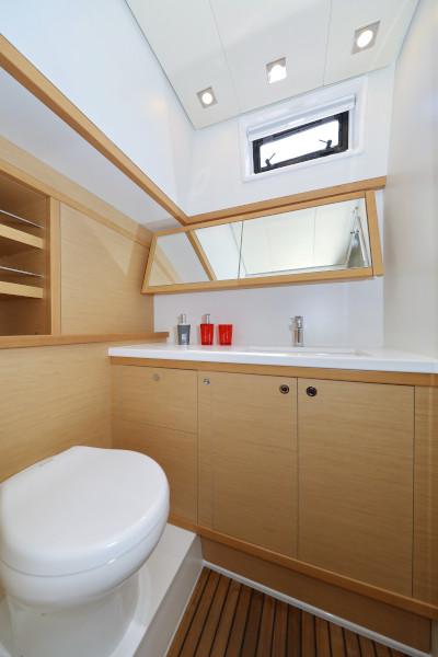 Book yachts online - catamaran - Lagoon 52 - SEA DWELLER  - rent