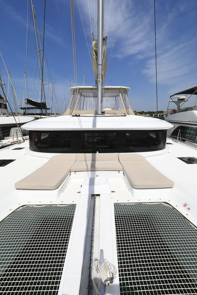 Book yachts online - catamaran - Lagoon 46 - PANOS - rent
