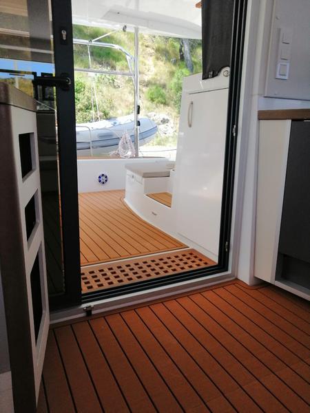 Book yachts online - catamaran - Lagoon 42 - BOLUBO - rent