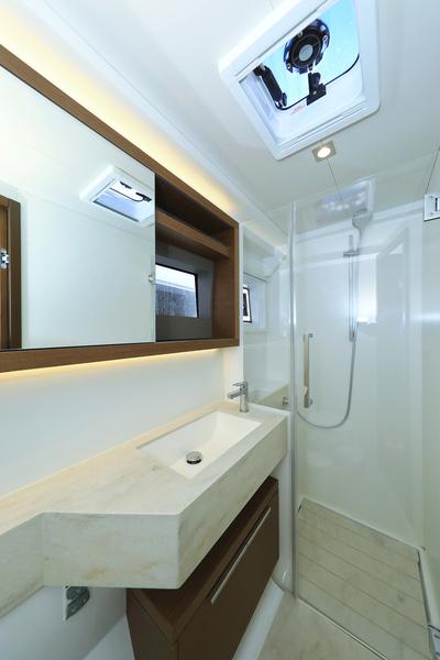 Book yachts online - catamaran - Lagoon 50- owner version - RAGNAR - rent