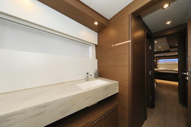Book yachts online - catamaran - Lagoon 50- owner version - RAGNAR - rent