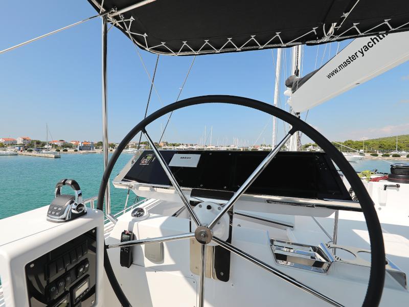 Book yachts online - catamaran - Lagoon 620 - MASTERDREAM  - rent