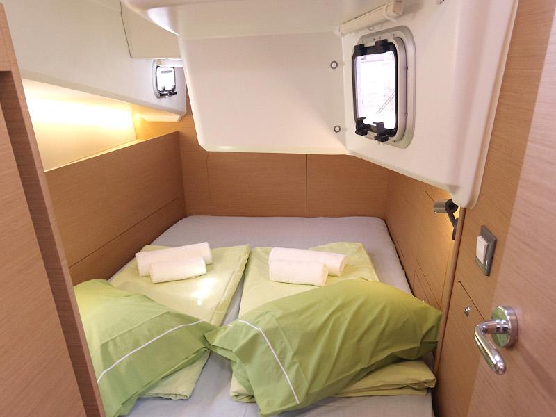 Book yachts online - sailboat - Sun Odyssey 410 - Aris - rent