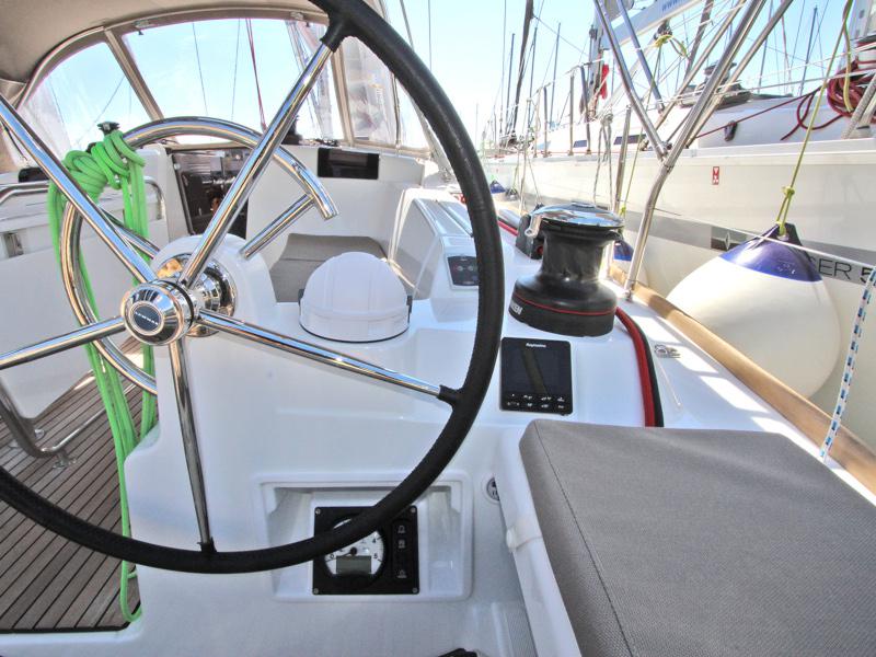Book yachts online - sailboat - Sun Odyssey 449 - Kronos - rent