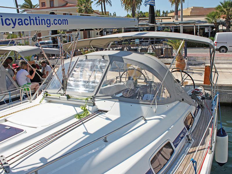Book yachts online - sailboat - Bavaria 42 Cruiser - Iraklis - rent