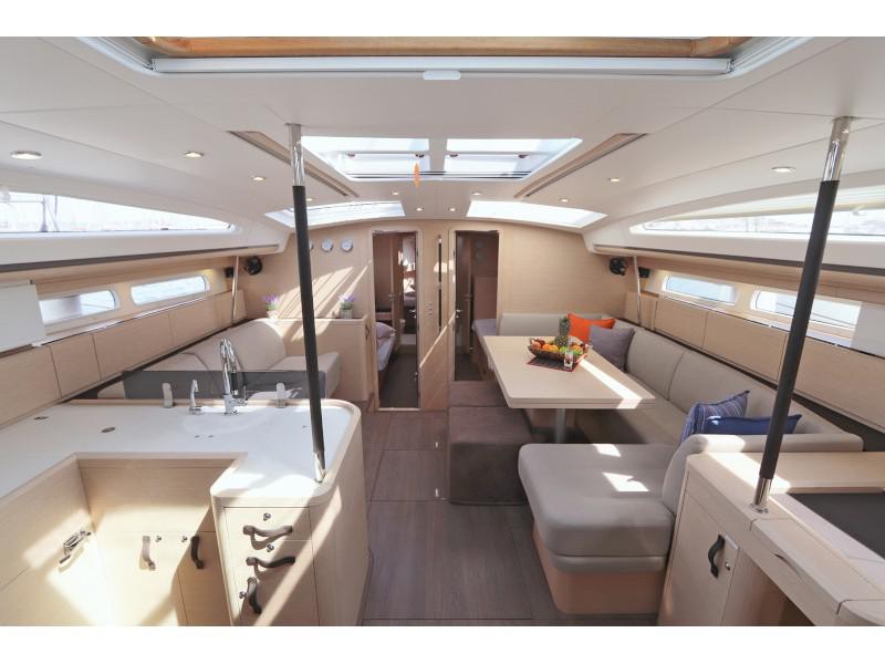 Book yachts online - sailboat - Jeanneau 58 - Atlas - rent