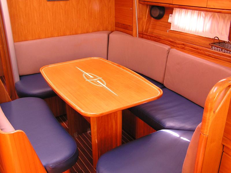 Book yachts online - sailboat - Bavaria 39 Cruiser - Julia - rent