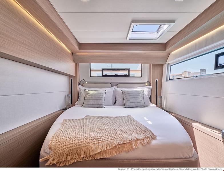 Book yachts online - catamaran - Lagoon 51 - Nevera - rent