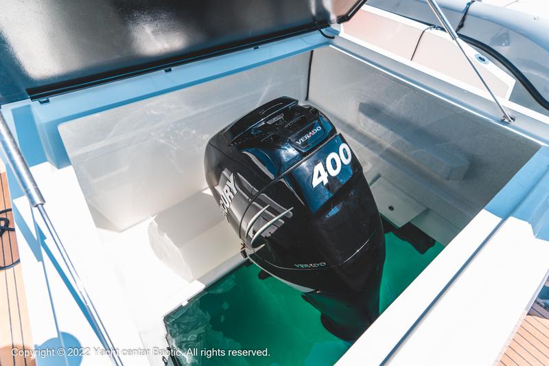 Book yachts online - motorboat - De Antonio D28 Open - LUI - rent