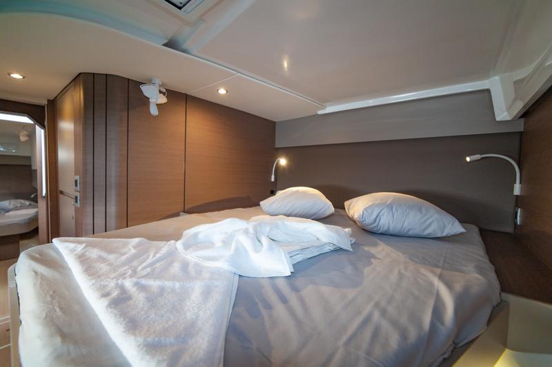 Book yachts online - catamaran - Bali Catspace - Sail Spica - rent