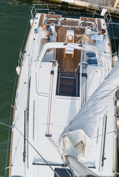 Book yachts online - sailboat - Oceanis 38.1 - Dancefloor - rent