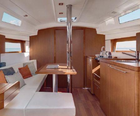 Book yachts online - sailboat - Oceanis 38.1 - Dancefloor - rent