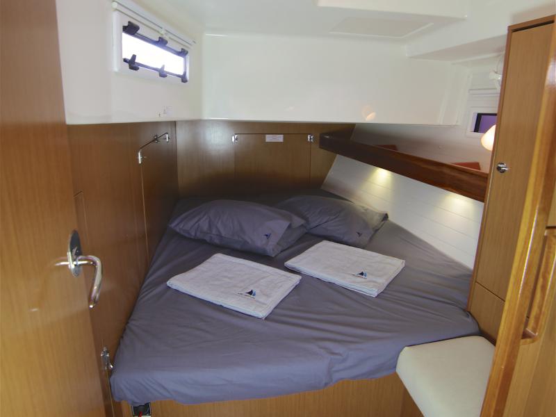 Book yachts online - sailboat - Bavaria Cruiser 45 - Sail Bravo - rent