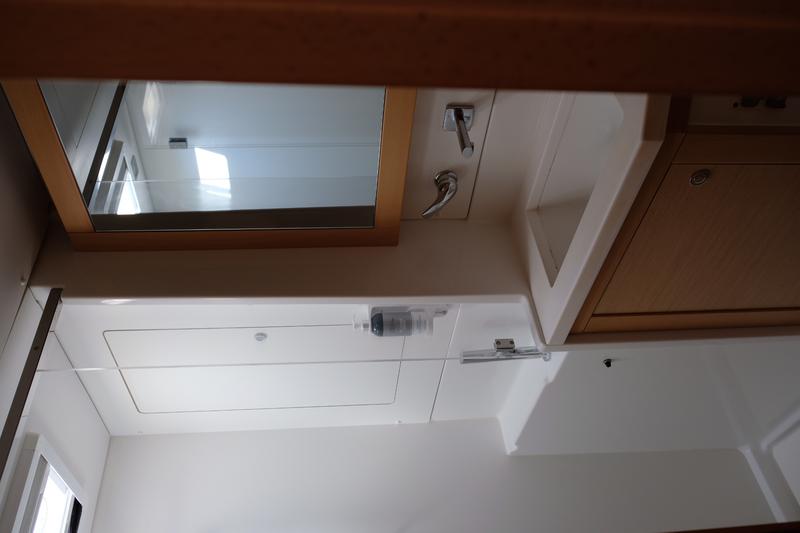 Book yachts online - catamaran - Lagoon 450 Fly - IRIS IV - rent