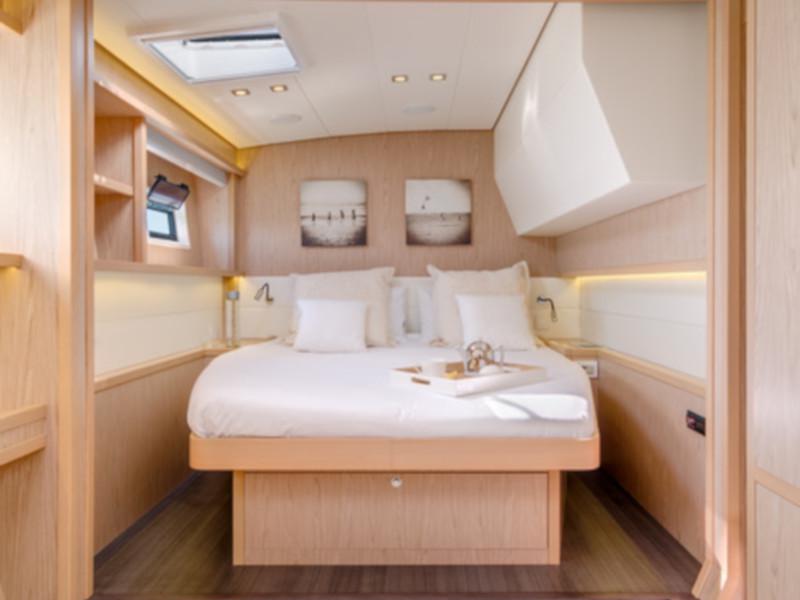 Book yachts online - catamaran - Lagoon 52-5 - TIGA - rent