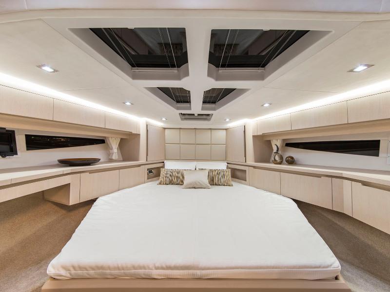 Book yachts online - motorboat - Galeon 460 Fly - SAHARA - rent