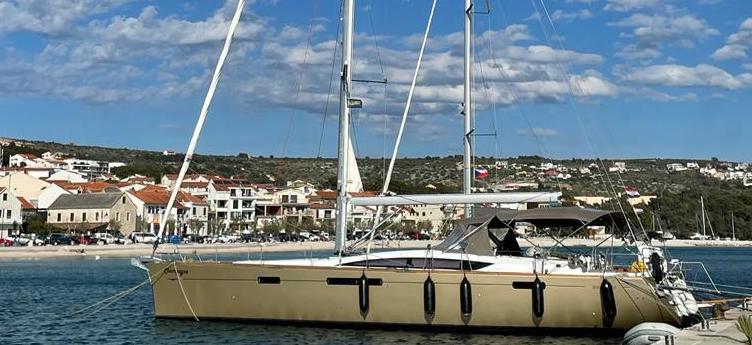 Book yachts online - sailboat - Jeanneau 57 - CHAMPAGNE - rent