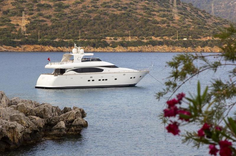 Book yachts online - motorboat - Maiora 24 - 24M Deluxe Maiora Motoryacht - rent