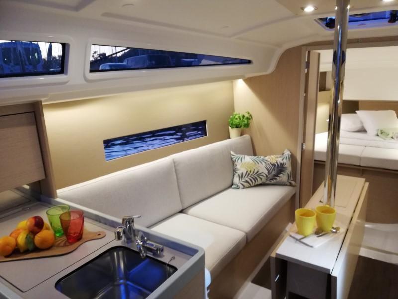 Book yachts online - sailboat - Oceanis 30.1 - YODA - rent
