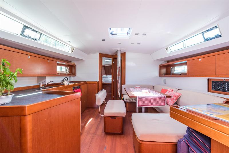 Book yachts online - sailboat - Oceanis 45 - FRESH EMOTION  - rent