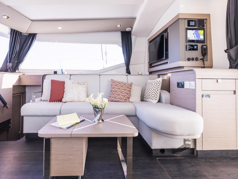 Book yachts online - catamaran - Aura 51 - COSMOS - rent