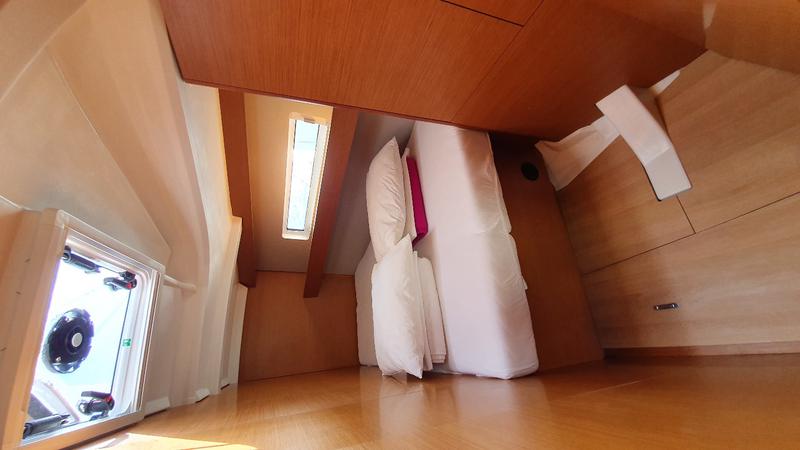 Book yachts online - sailboat - Sun Odyssey 440 - XOXO - rent