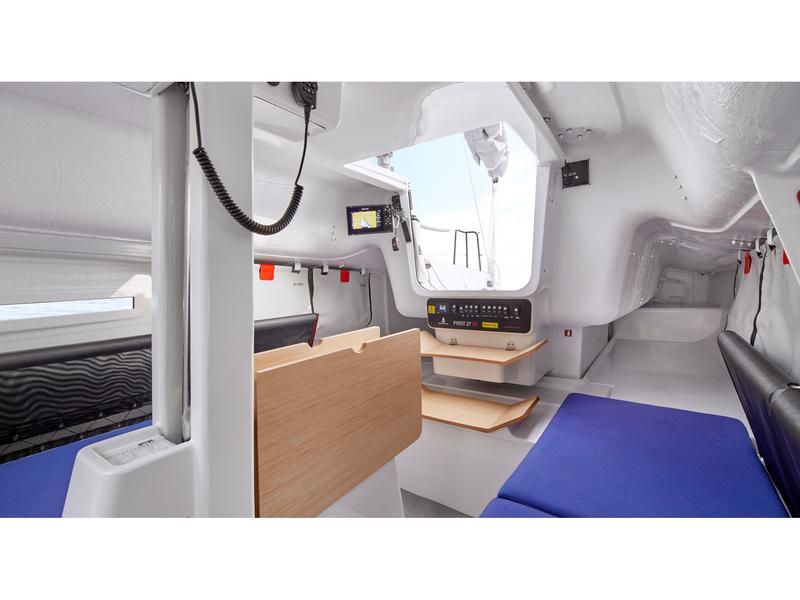 Book yachts online - sailboat - First 27 - SUFERINA - rent