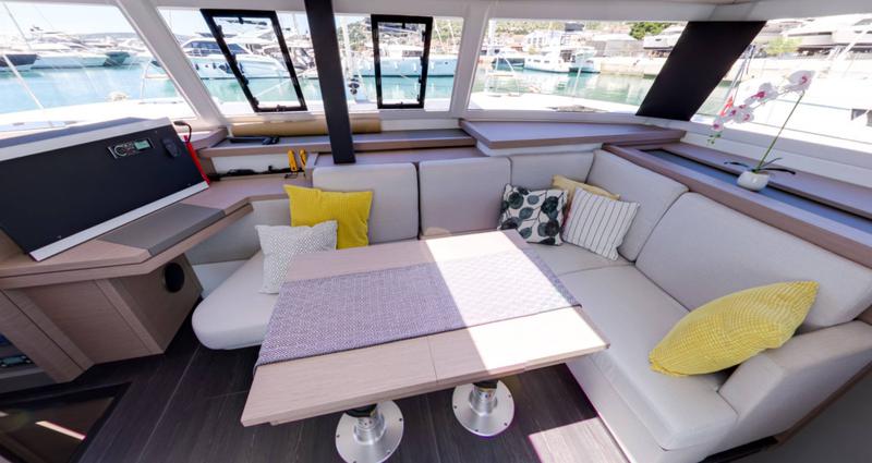Book yachts online - catamaran - Astréa 42 - MAGIC SUMMER - rent