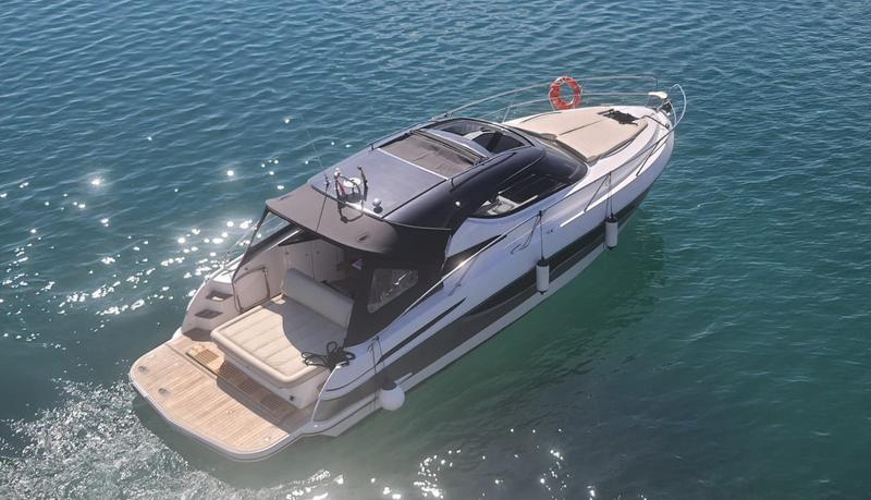 Book yachts online - motorboat - Focus Power 36 Hard Top - FOCUS - rent