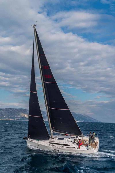 Book yachts online - sailboat - X-Yacht 4-3 - JUNIBAX - rent
