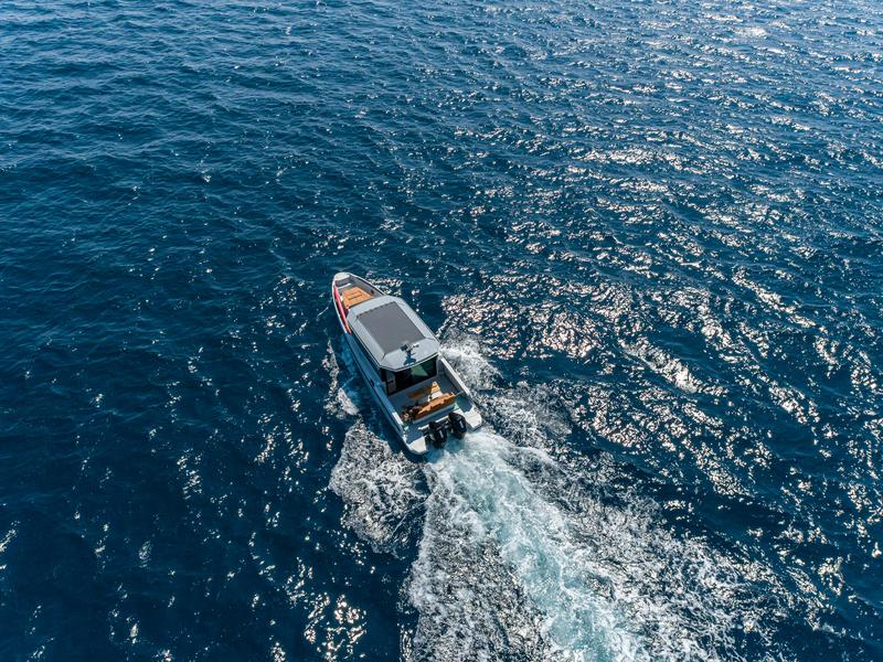 Book yachts online - motorboat - Saxdor 320 GTC (2023) - MAVERICK - rent