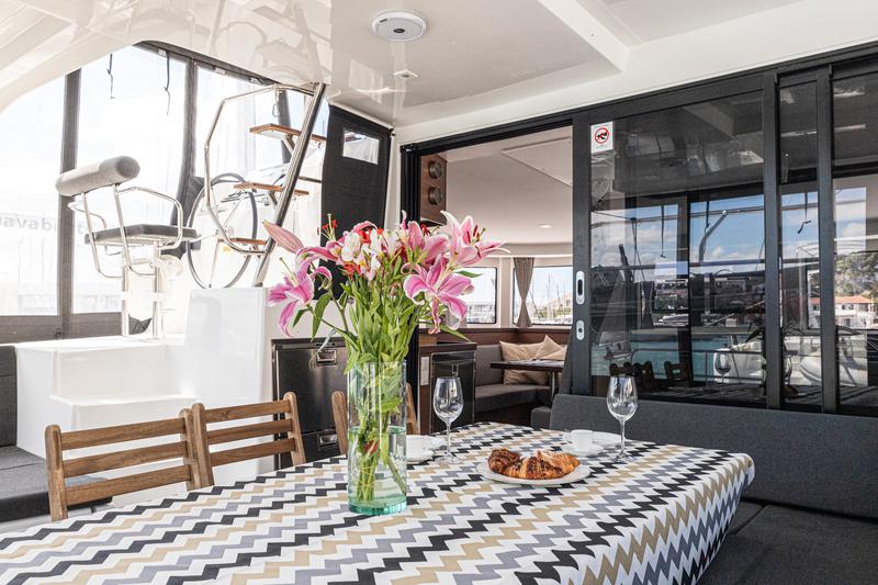 Book yachts online - catamaran - Lagoon 42 - HAPPY KEY - rent