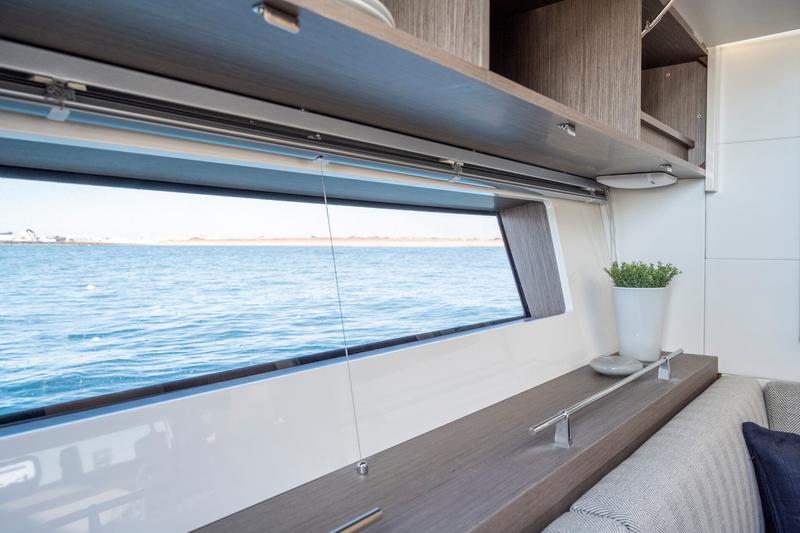 Book yachts online - motorboat - Gran Turismo 41 - MIAMI VICE - rent