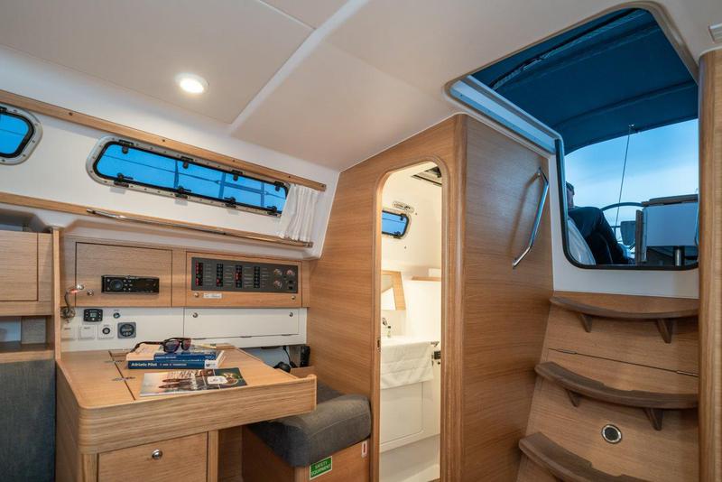 Book yachts online - sailboat - Xc 35 - LADY X  - rent