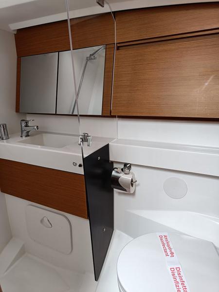 Book yachts online - sailboat - Sun Odyssey 410 - Nerea - rent